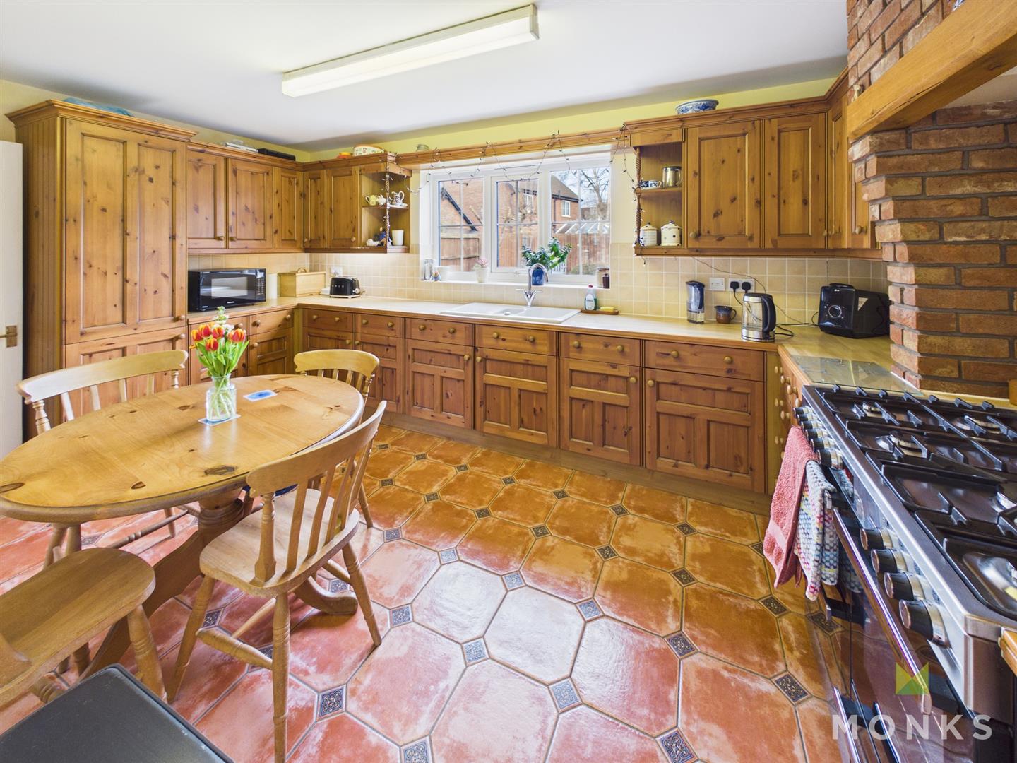 26 Kings Drive, Shrewsbury, SY4 2DG For Sale